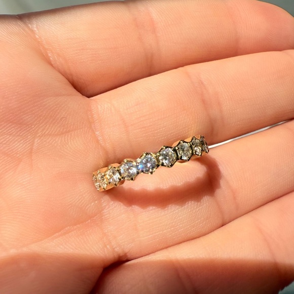 Round Diamond Gold Women's Ring - Picture 6 of 12